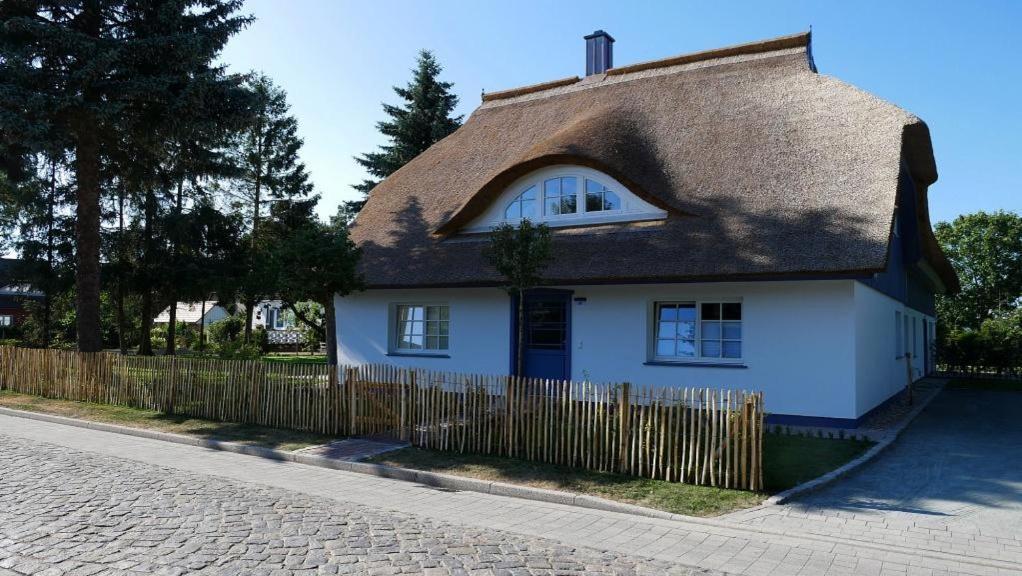Kapitaenshaus Kammer Born Εξωτερικό φωτογραφία